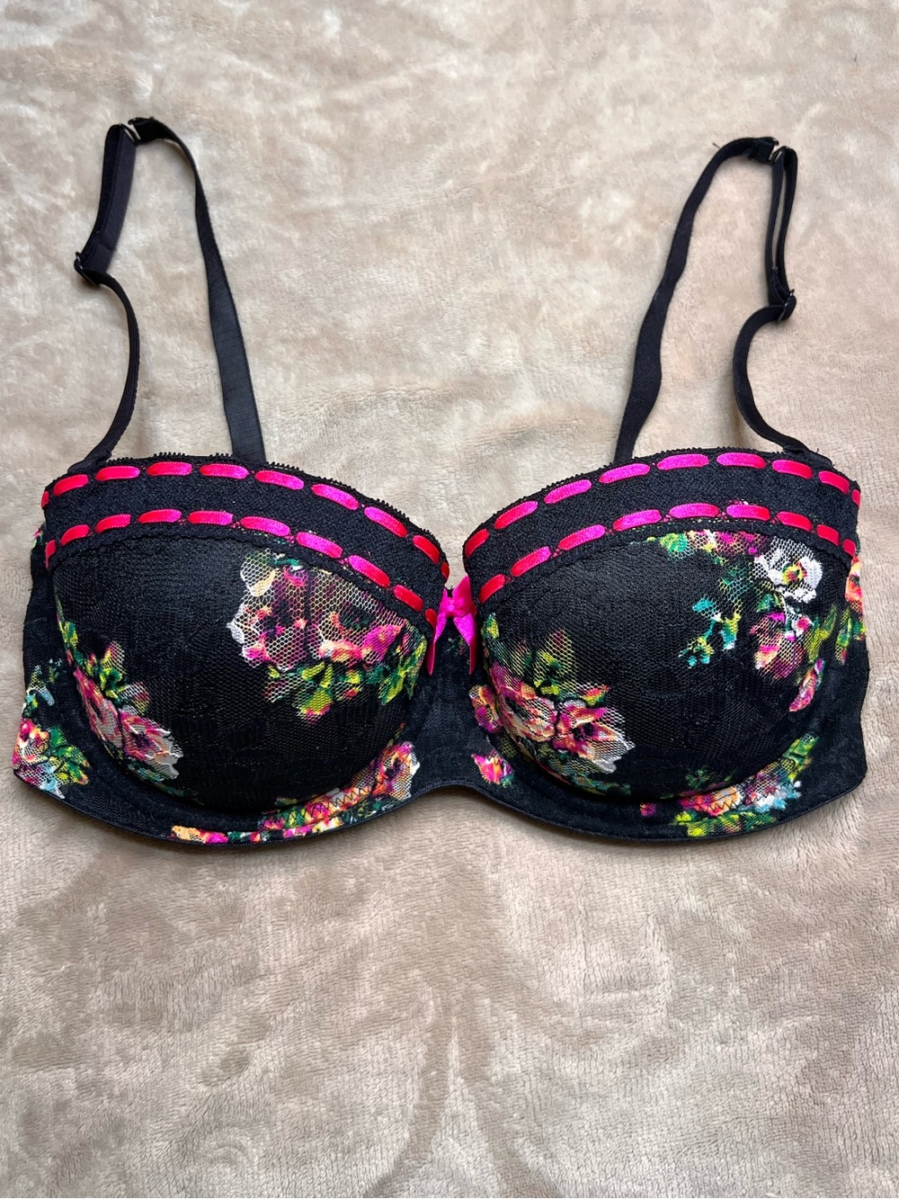 34D | La Senza 'Perfectly Me' Black and Pink Floral Lace Strapless Bra